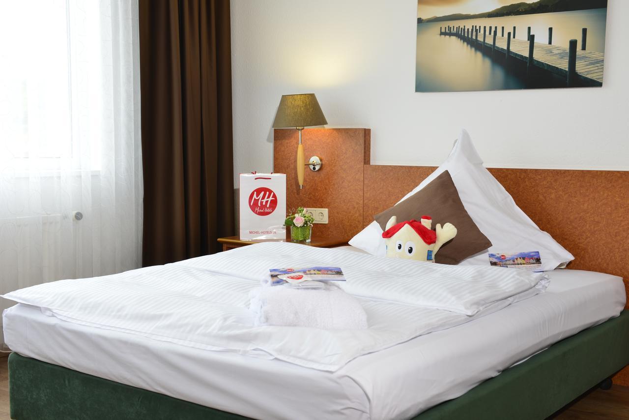 Michel Hotel Frankfurt Airport Рюссельхайм Экстерьер фото