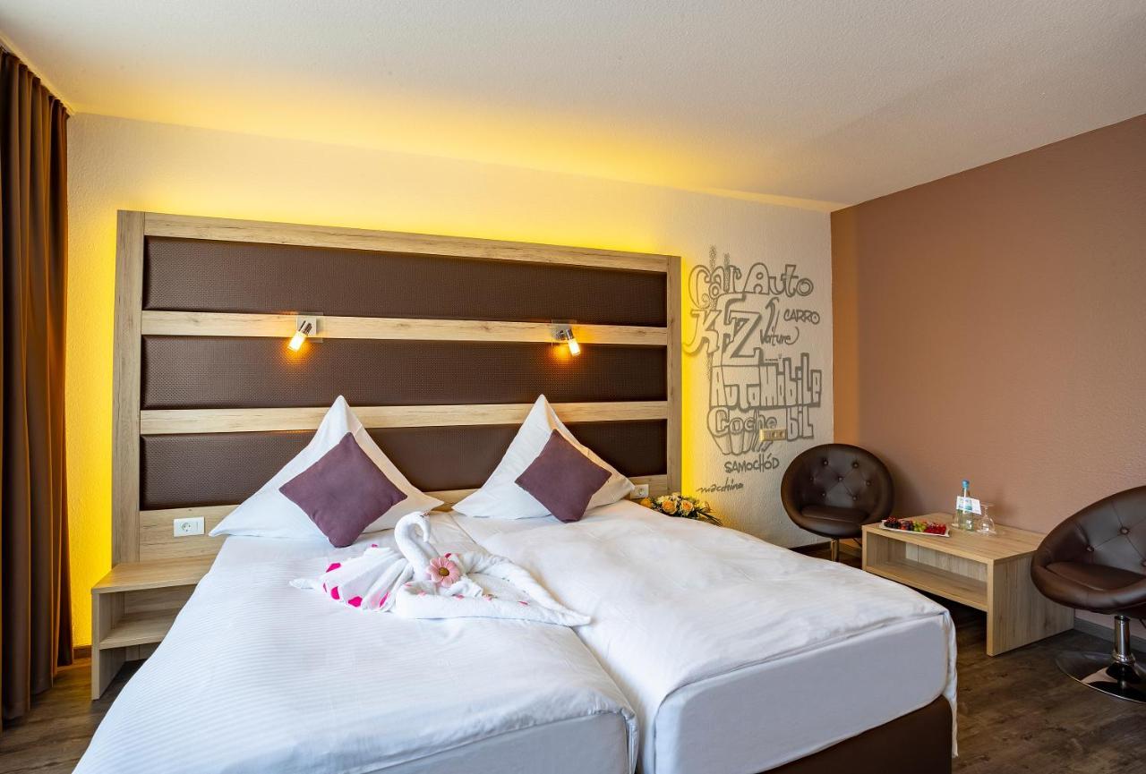 Michel Hotel Frankfurt Airport Рюссельхайм Экстерьер фото